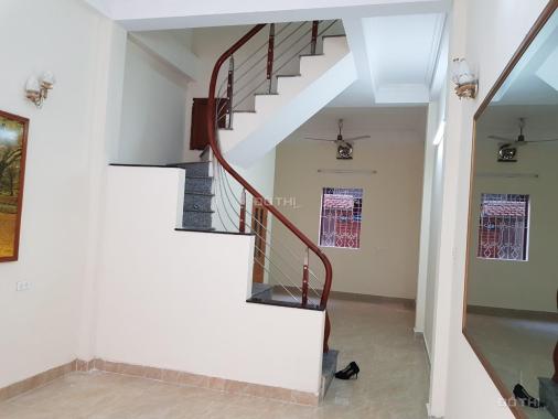 Bán nhà 40m2, 5 tầng 2 mặt ngõ ô tô, cách 3 nhà ra mặt phố, kinh doanh tốt, 7.2 tỷ, LH: 0933177666