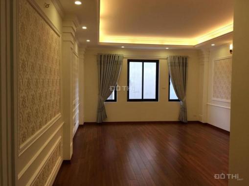 Cho thuê nhà mặt phố Trần Xuân Soạn làm nhà hàng, DT 70m2, 4 tầng, 50 triệu/th