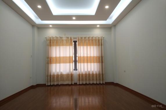Nhà mới cực đẹp 35m2 * 5T, giá chỉ 3 tỷ, Phố Phan Đình Giót, yên tĩnh, thoáng đãng, ô tô 20m