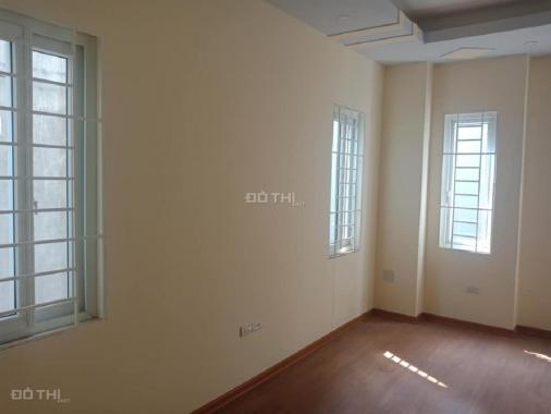 Bán gấp nhà tháng 8: Nhà Lê Đức Thọ 40m2, 5 tầng 2 mặt thoáng, ngõ rộng, giá hơn 3 tỷ. 0886675268