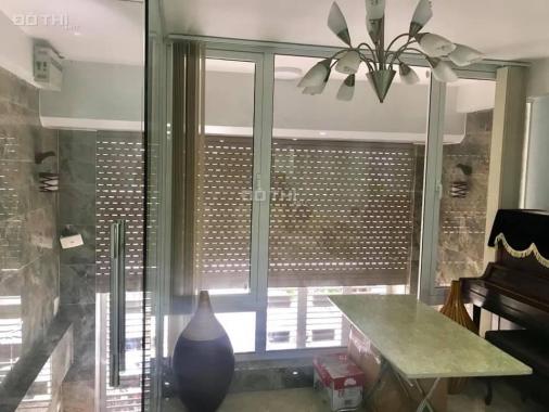 8 tầng + thang máy + kinh doanh: Bán nhà phân lô Trần Quang Diệu, Đống Đa, giá 13.6 tỷ