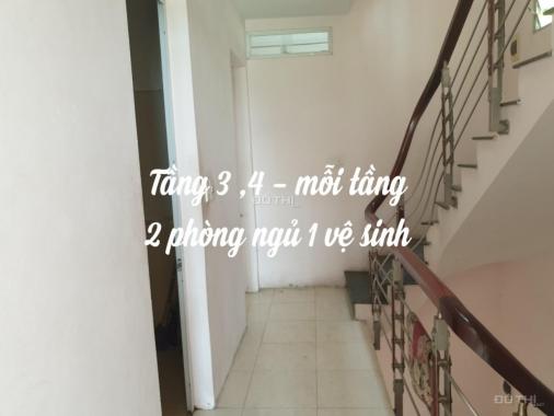 Cho thuê nhà mặt đường, mặt hồ, vỉa hè rộng tại Khương Đình, 40m2 x 4 tầng. Giá 15 tr/tháng