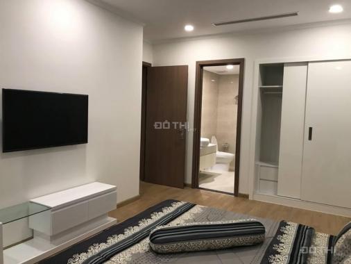 Cho thuê căn hộ CC Hà Nội Center Point, tầng 16, 72m2, 2 PN, đầy đủ nội thất. LHTT 0989.144.673