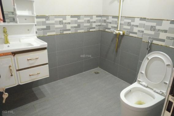 Bán nhà Kim Ngưu - Phố 8/3, DT: 45m2*5T mặt tiền 6m thoáng 2 mặt, cách phố 1 nhà, giá 4.3 tỷ