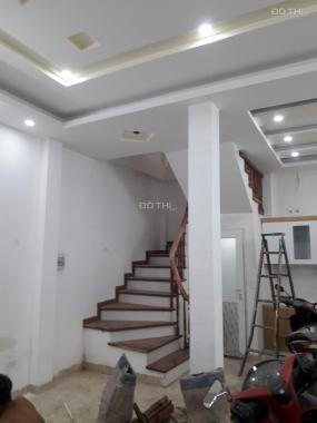 Bán nhà Trần Quý Cáp ô tô đỗ cửa, 30m2, có vỉa hè, 3.3 tỷ