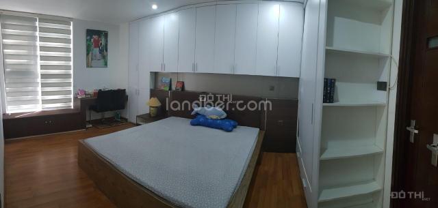 CC bán căn góc 2810-V3 Home City Trung Kính (106,9m2 thông thuỷ, 3PN, 2WC, full đồ, 4,25 tỷ)