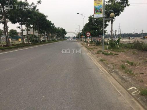 Bán đất trục đường chính giữa lô đất đấu giá DG03 thị trấn Quốc Oai