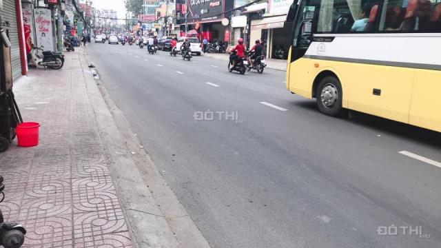 Bán nhà mặt tiền đường Nguyễn Kiệm, Phú Nhuận, 50m2, 8 tỷ. LH: 0912363038