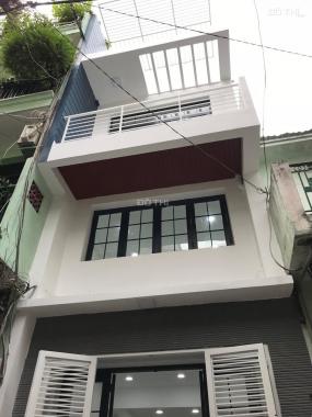 Bán gấp nhà đẹp 4 tầng, 6 phòng ngủ, hẻm đẹp 5m đường Phan Xích Long, P. 1, Phú Nhuận
