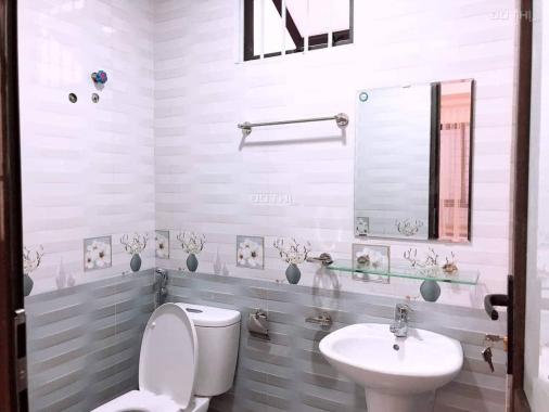 Chính chủ bán gấp nhà Lê Duẩn, Đống Đa, giá tốt 52m2, 3 tỷ. ĐT 0912991368