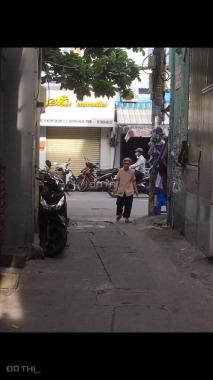 Bán nhanh nhà mới 2 lầu cách MT Huỳnh Văn Bánh 10m, P. 15, Phú Nhuận