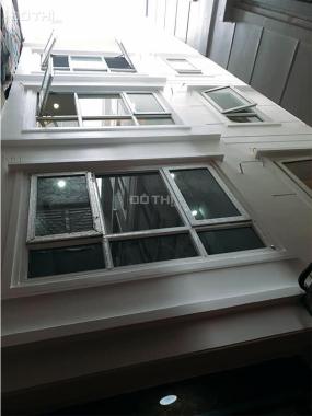 Bán nhà mới đẹp Bùi Xương Trạch, Thanh Xuân 5 tầng * 33m2, giá 2.9 tỷ. LH 0983911668