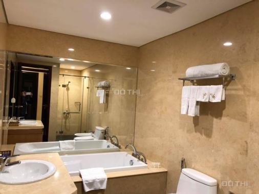 Cho thuê căn hộ Royal City R1A 110m2, 2 PN full đồ nội thất, view quảng trường cực đẹp