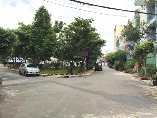 Bán nhà đường Cầu Xéo, P. Tân Quý, Tân Phú. 4x18m, vị trí đẹp, khu nhà lầu, có công viên, giá tốt