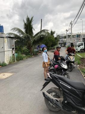Bán nhà 1 trệt 1 lầu hẻm xe hơi đường Lê Thị Hà trung tâm sầm uất huyện Hóc Môn, giá 1,7 tỷ