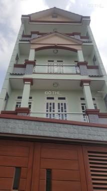 Đi định cư bán villa đường Bàu Bàng, 3 lầu nhà đẹp ở ngay, phường 13, quận Tân Bình