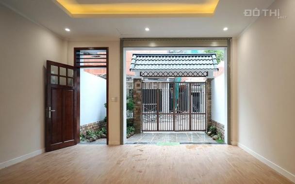Cho thuê nhà liền kề mặt phố Trương Định xây mới, 5 tầng, full nội thất cao cấp. LH: 0971232992