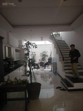Biệt thự 4 tầng, nằm giữa Nguyễn Đức Cảnh, 90m2 lô góc, ô tô phóng, có 1 0 2