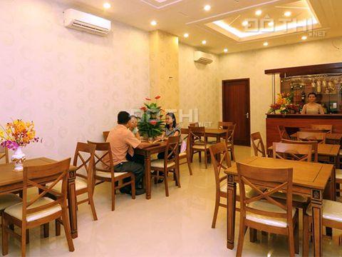 Cho thuê nhà mặt tiền Trương Định, Quận 1, sát chợ Bến Thành