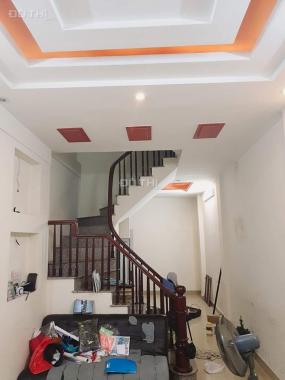 Nhà mới đẹp, kinh doanh, xe tải đỗ cửa, phố Hoàng Mai, 40m2 x 4T, nhỉnh 4 tỷ