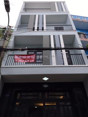 Cho thuê nhà 2 lầu nguyên căn hẻm 435 Huỳnh Tấn Phát, gần KCX Tân Thuận Q. 7