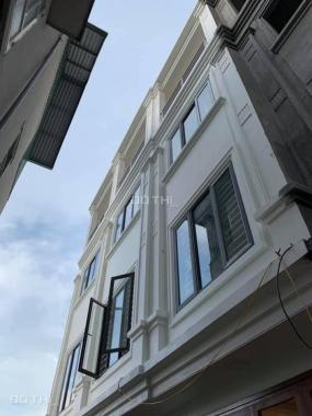 Bán nhà giá rẻ 1,69 tỷ ở Thạch Bàn, Long Biên, nhà xây 4,5 tầng. LH: 0373.654.663