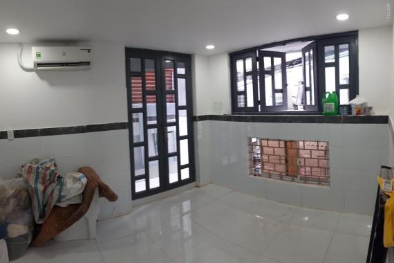 Nhà hẻm xe hơi 4.5m 7/41/11 Thành Thái, P.14, Q.10, DTSD 80m2. Chính chủ đứng bán: 0906685696