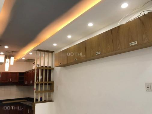 Nhà đẹp Nguyễn Trãi, Q5, DT 32m2, 2 lầu, giá chỉ 4 tỷ