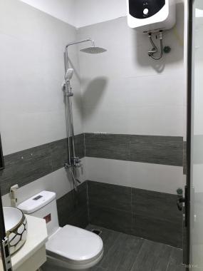 Bán nhà 3,1 tỷ, ngõ 50 Kim Hoa, Xã Đàn, Đống Đa, 5T mới đẹp view sân rộng gần 100m2