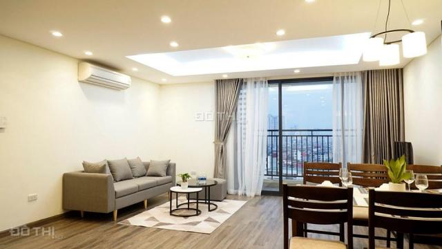 Chính chủ cần cho thuê căn hộ chung cư Vinhome Nguyễn Chí Thanh, 2PN, full đồ thiết kế. 20 tr/tháng