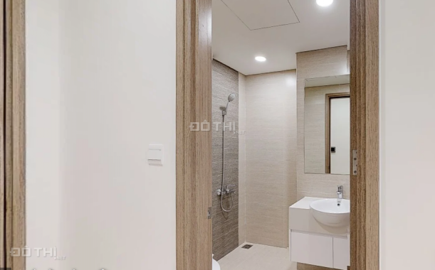 Tôi có nhu cầu cần bán căn studio 28m2 tòa G3, giá 850 triệu CC Vinhomes Green Bay. LH 0965.228.925