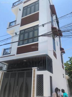 Bán nhà đẹp xuất sắc 2 mặt tiền đường 7m P. Phước Hải - Nha Trang