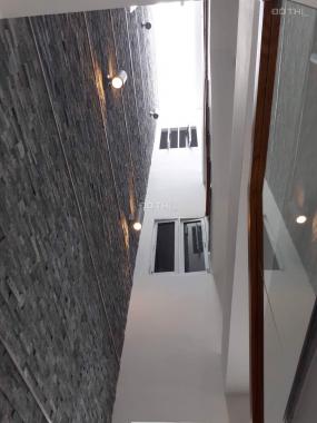 Bán nhà mới hoàn thiện 1T, 2L KDC Nam Long, mặt tiền lộ 30m