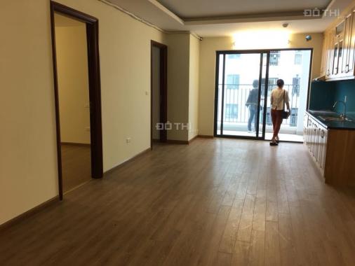 Cho thuê gấp căn hộ chung cư Hà Nội Center Point, LVL. 86m2, 3 phòng ngủ sáng. Đồ cơ bản, 13 tr/th