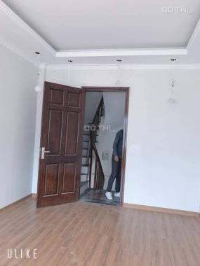 Bán nhà 4 tầng, Thạch Bàn - phường Long Biên, diện tích 35m2. LH 0967455268