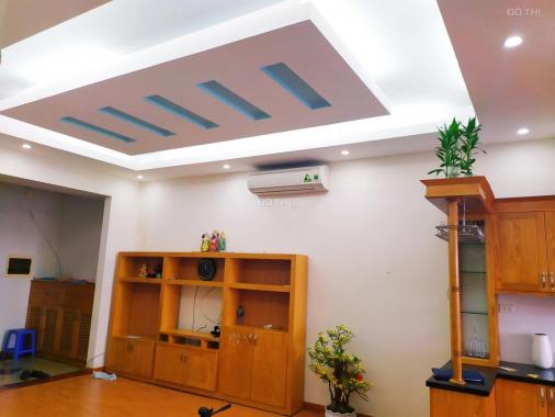 Gia đình cần bán căn chung cư C14 Bắc Hà 107m2: 3 phòng ngủ, full nội thất