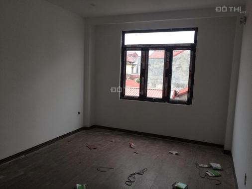 Cần bán nhà xây mới 4 tầng, diện tích 42m2, phố Sài Đồng, quận Long Biên