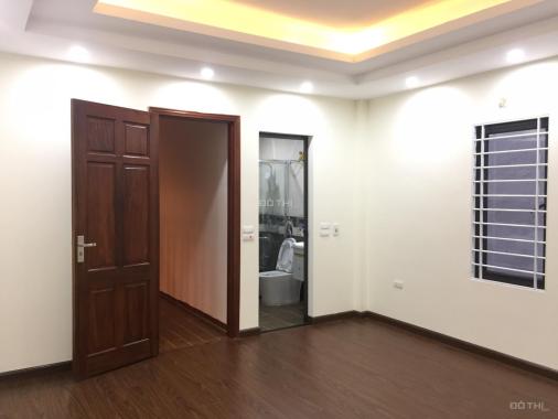 Bán nhà xây mới ngõ 72, Dương Quảng Hàm, Cầu Giấy 4.3 tỷ 45m2 cực đẹp, gần phố