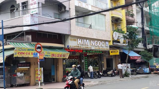 Bán nhà 2 mặt tiền đường Nguyễn Hồng Đào, Tân Bình, kinh doanh sầm uất, DT 4m5x14m