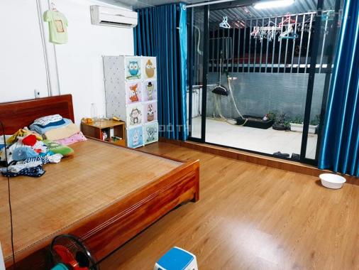 Ô tô vào nhà, 2 tầng đẹp, 3 phòng ngủ, Nguyễn Chính 63m2, mặt tiền 4,3m, giá 1,7 tỷ