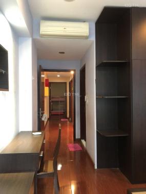 Cho thuê căn hộ Tản Đà, Q. 5, 105m2, 3 phòng ngủ, 2 WC, nội thất đầy đủ vào ở ngay, sàn gỗ