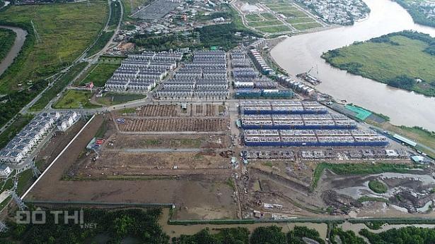 Cần bán gấp lô đất MT Nguyễn Huệ, Chơn Thành, 400m2/600tr, SHR. LH: 0902462412
