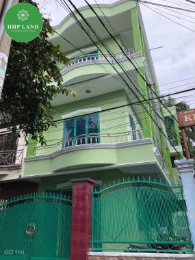 Cho thuê nhà 1 trệt, 2 lầu 5.2x17m, góc 2 mặt tiền đường Nguyễn Ái Quốc, giá: 18 triệu/th