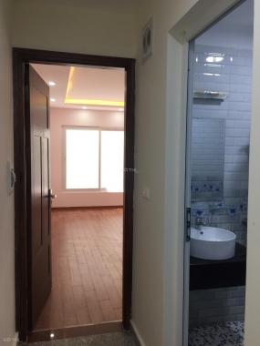 Tôi bán nhà DT sổ đỏ 48m2, mới xây 5 tầng, 3PN rộng ở tại ngõ 99 Định Công Hạ, Quận Hoàng Mai