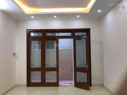 Chính chủ bán nhà riêng phố Quan Nhân, Thanh Xuân, 28 m2, 5 tầng, MT 3,3m, giá 2,35 tỷ. 0902139199