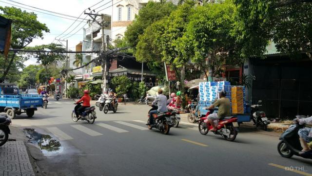 Cần bán MT kinh doanh đường Cầu Xéo, quận Tân Phú