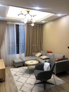 Bán căn hộ chung cư tại dự án Valencia Garden, Long Biên, diện tích 61.2m2 full nội thất