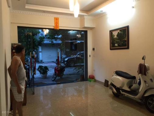 Bán nhà PL, ngõ 261 phố Trần Quốc Hoàn 44m2 x 6T, giá 7,3 tỷ ôtô 7 chỗ vào nhà