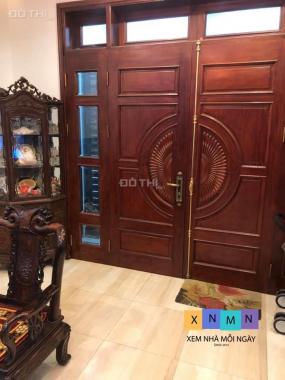 Cho thuê nhà biệt thự đẹp, hiện đại phố Văn Cao 110m2, 6PN - PN khép kín, ô tô qua lại, ảnh thật