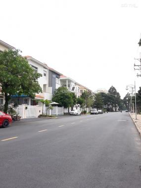 Cho thuê villas Phú Mỹ Hưng MT Phạm Thái Bường, kinh doanh và ở , 10.5x22m, 55tr/th, 0909 86 5538